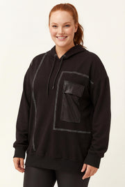 Kadın Büyük Beden Deri Cep Detaylı Taş İşlemeli Siyah Sweatshirt