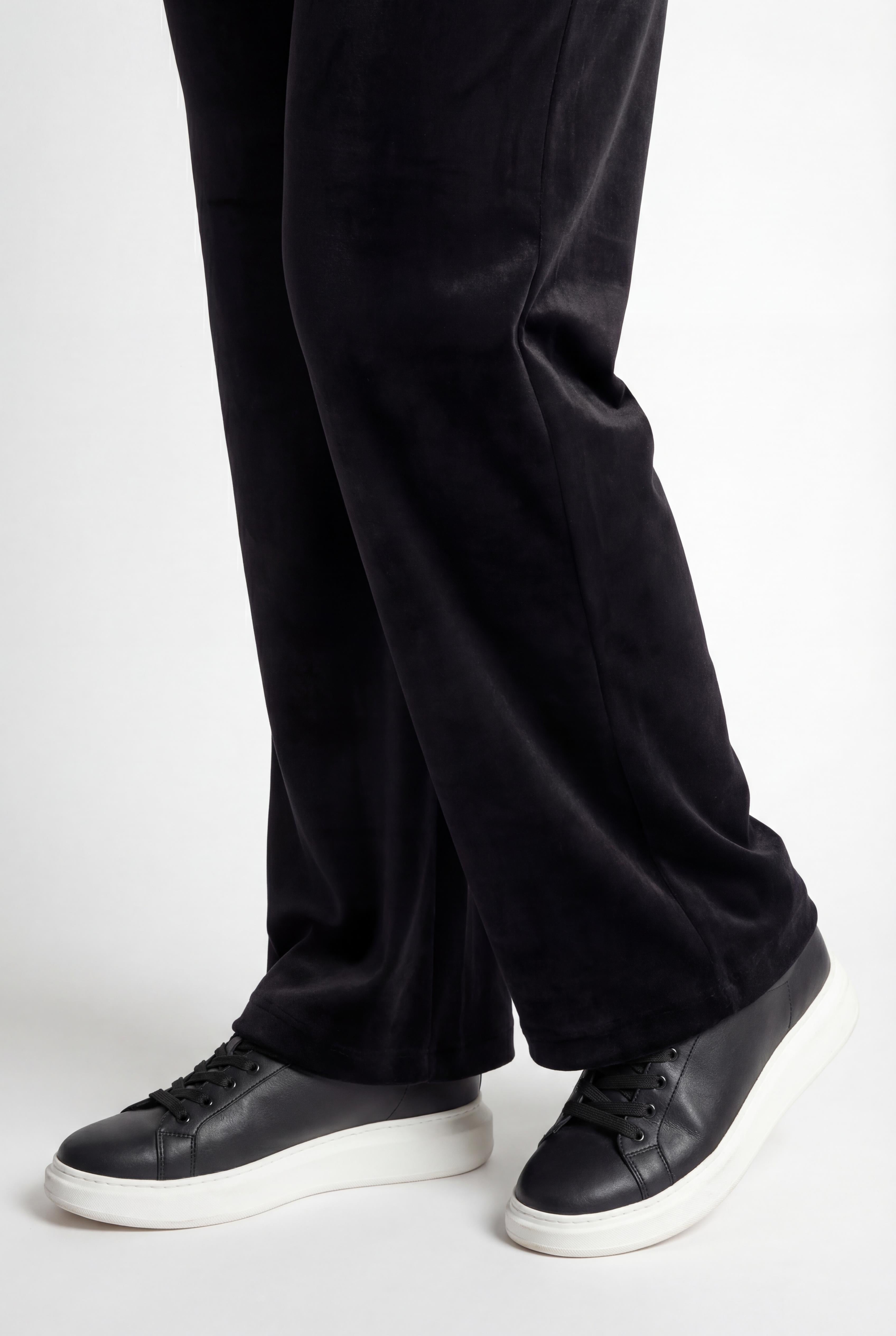 Kadın Büyük Beden Kadife Doğal Taş Görünümlü Siyah Eşofman Takımı