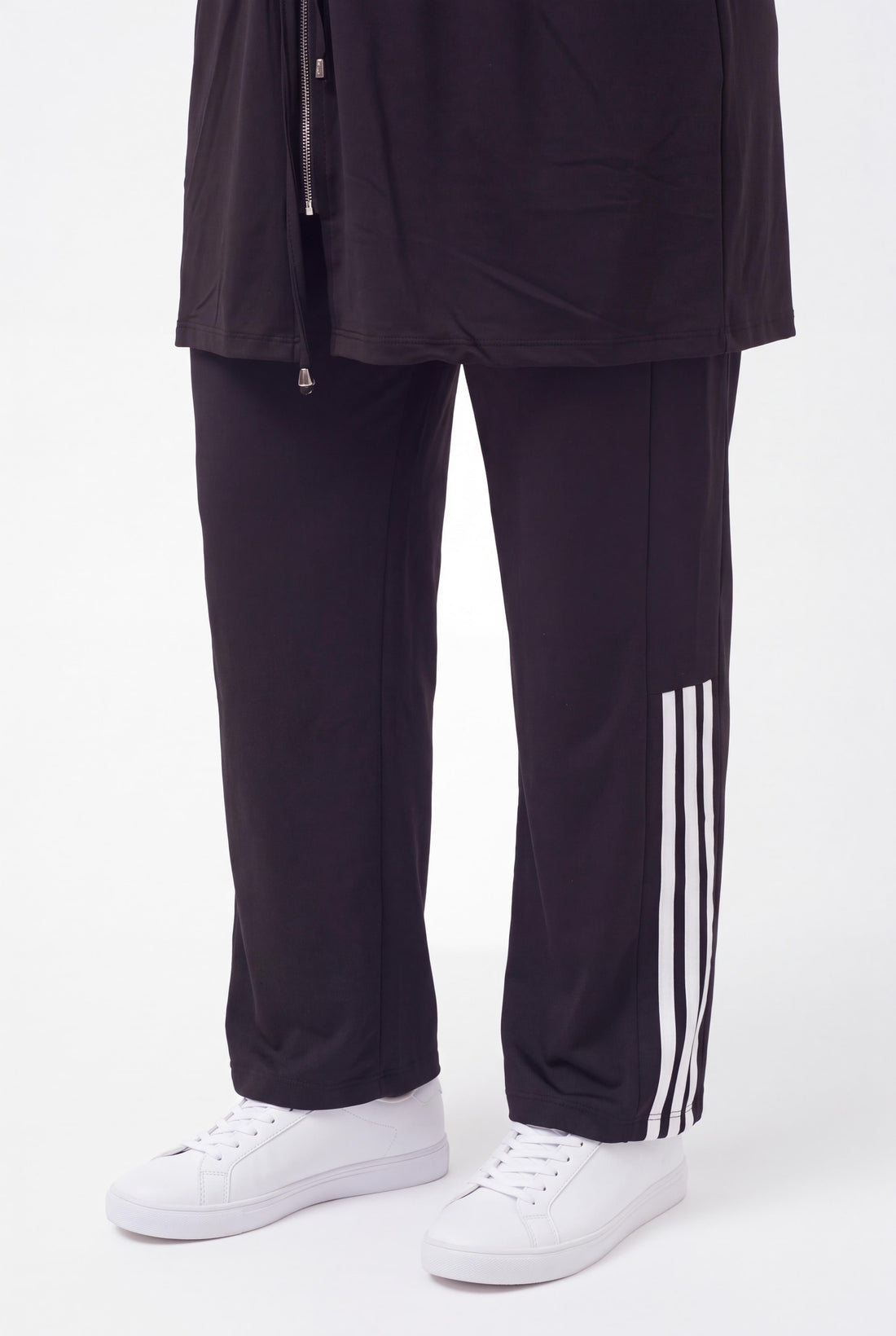 Kadın Büyük Beden Şerit Detaylı Fermuarlı Büzgülü Siyah Eşofman Takımı