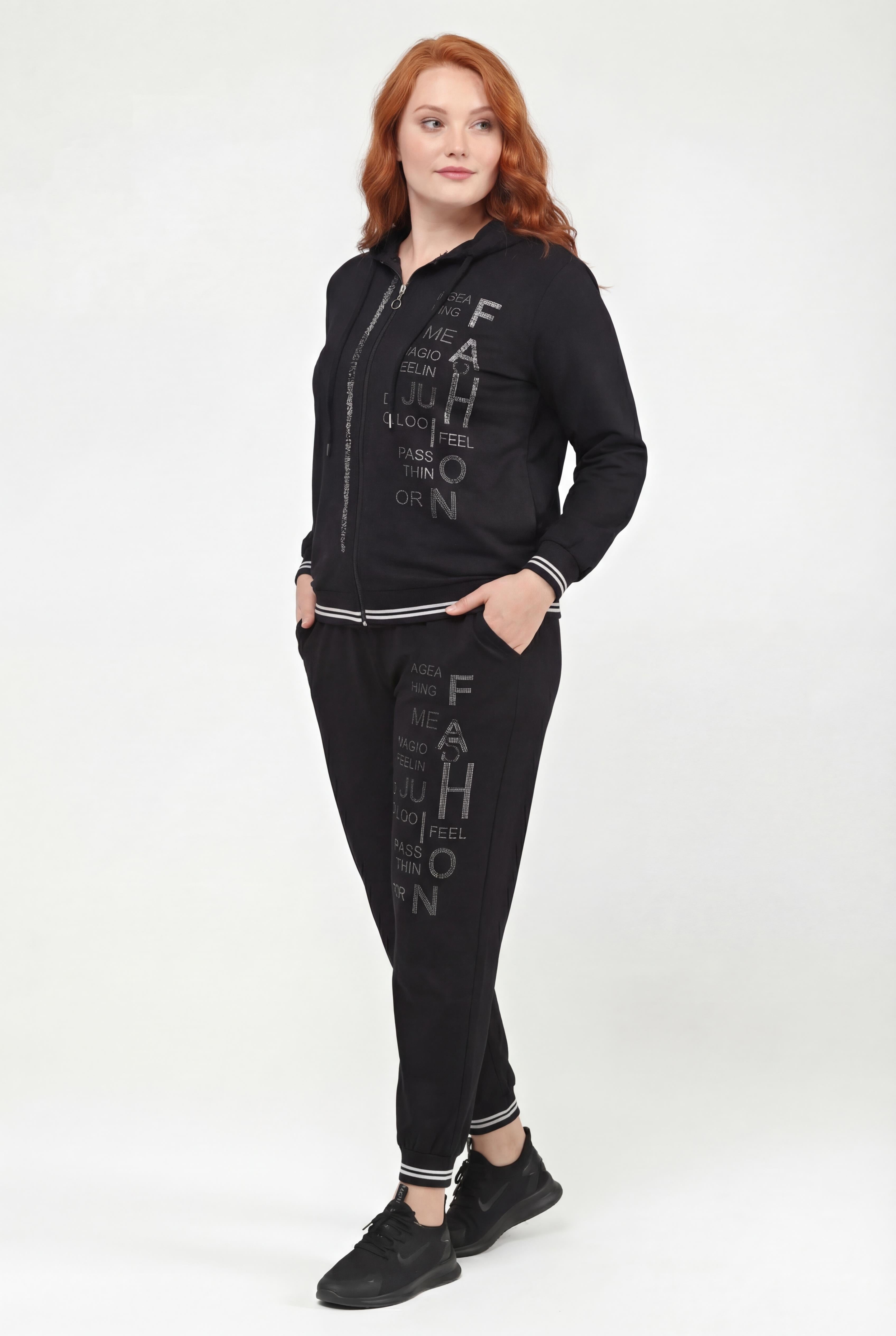 Kadın Büyük Beden Taş Yazı İşlemeli Siyah Eşofman Takımı